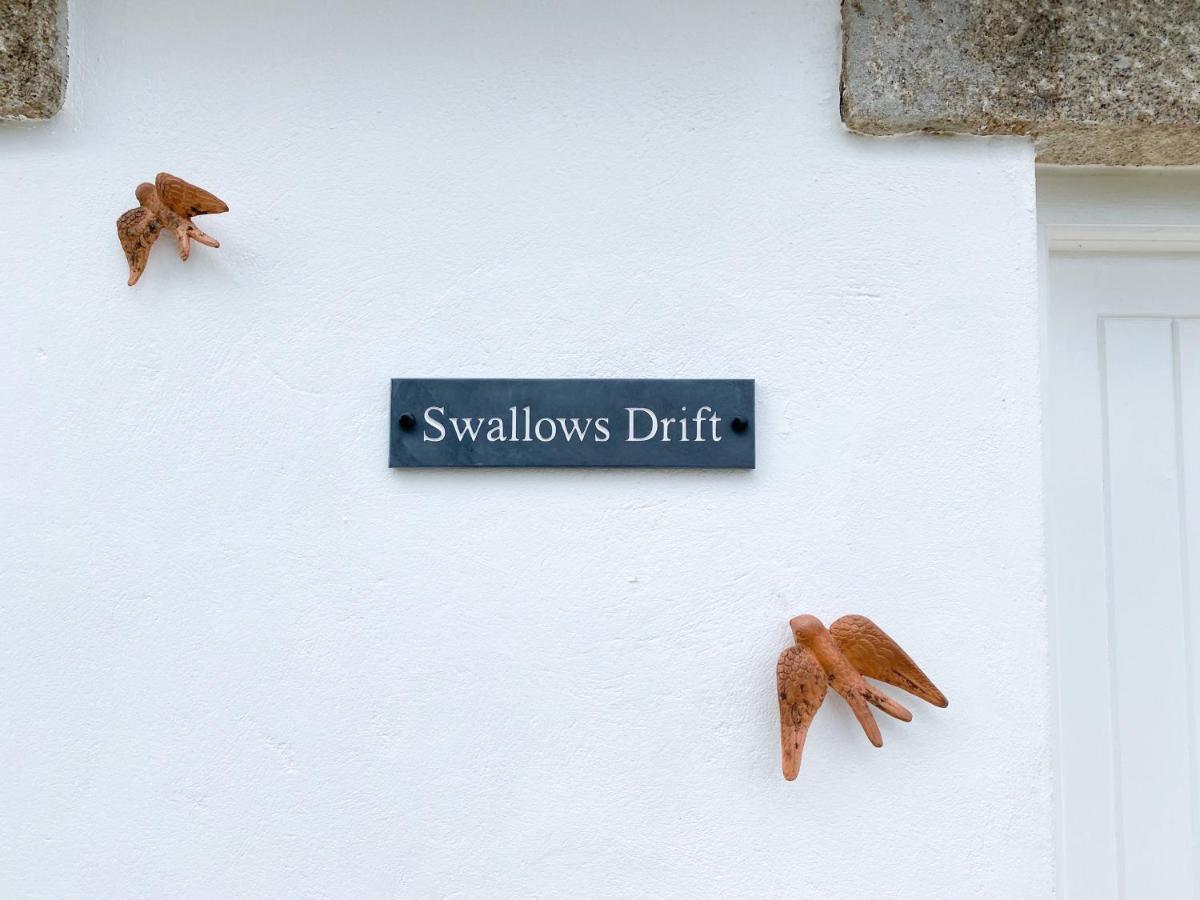 Swallows Drift At Rosewyn New Quay Extérieur photo